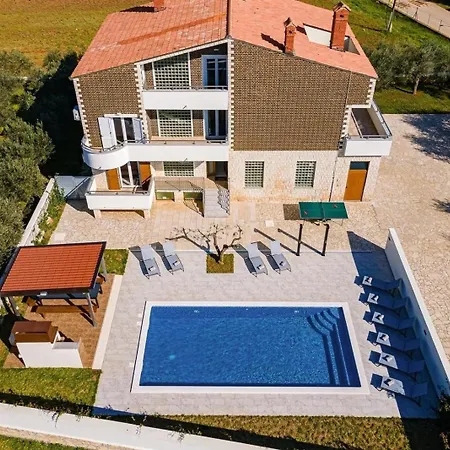 Holiday home Fuer 12 Personen In Fazana-surida, Istrien Istrische Riviera *