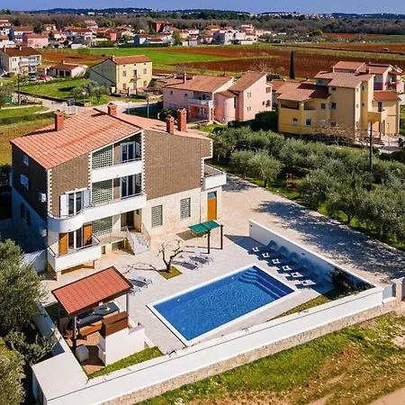 Holiday home Fuer 12 Personen In Fazana-surida, Istrien Istrische Riviera